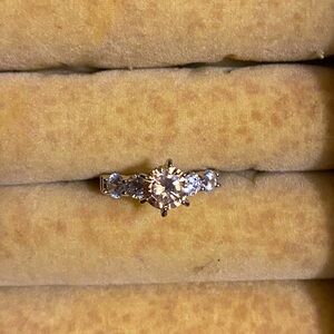 Sterling Silver Ring with CZ Stones SETA 925